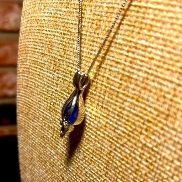 Sterling - Silver 925 18" chain with Silver Shell Pendant and Blue Sea-glass - Picture 1 of 10